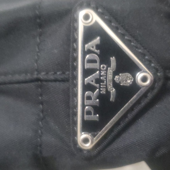 PRADA Bag - Picture 3 of 8